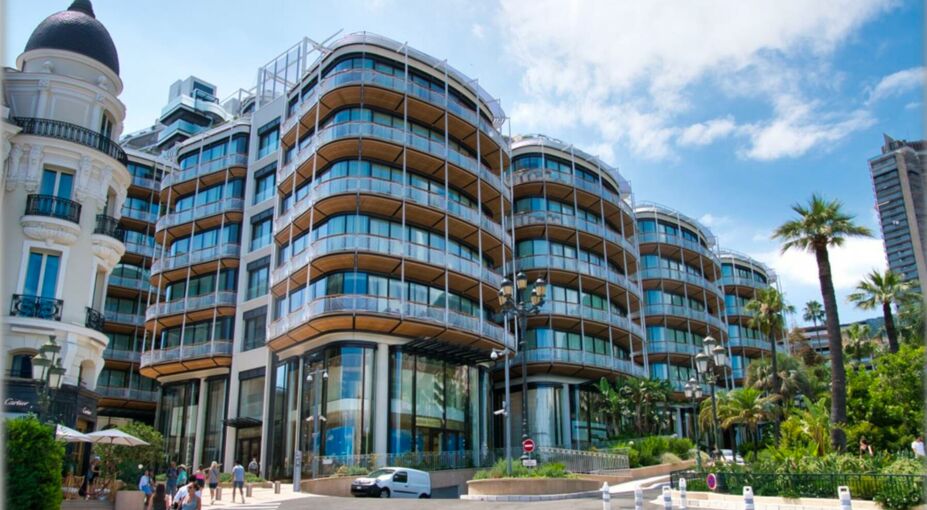 MAGNIFICENT DUPLEX AT ONE MONTE-CARLO